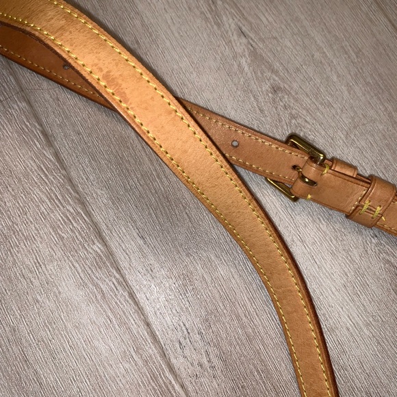 Louis Vuitton Musette Salsa - Picture 7 of 8